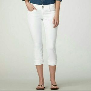 American Eagle Artist Cropped White Jeans
